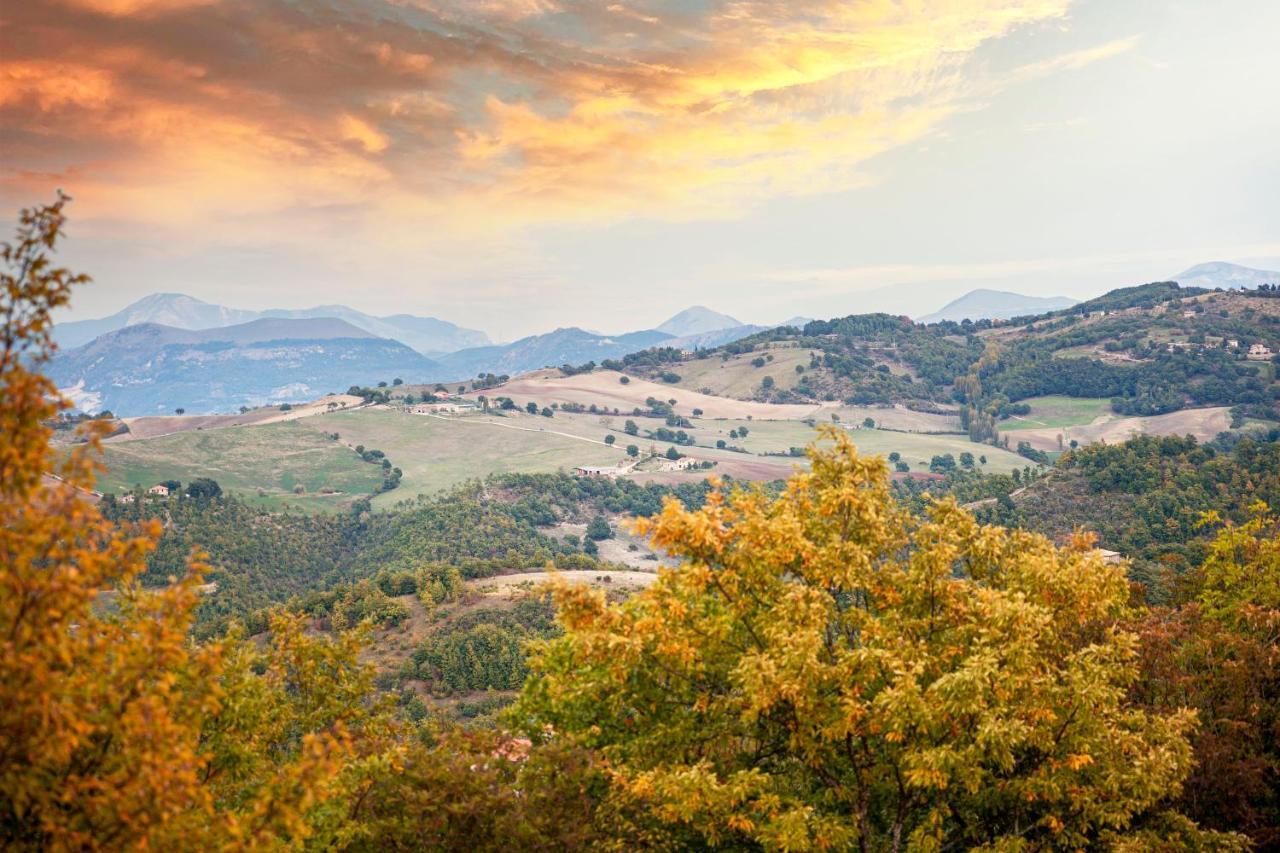 Tenuta Borgo Santa Cecilia غوبيو المظهر الخارجي الصورة